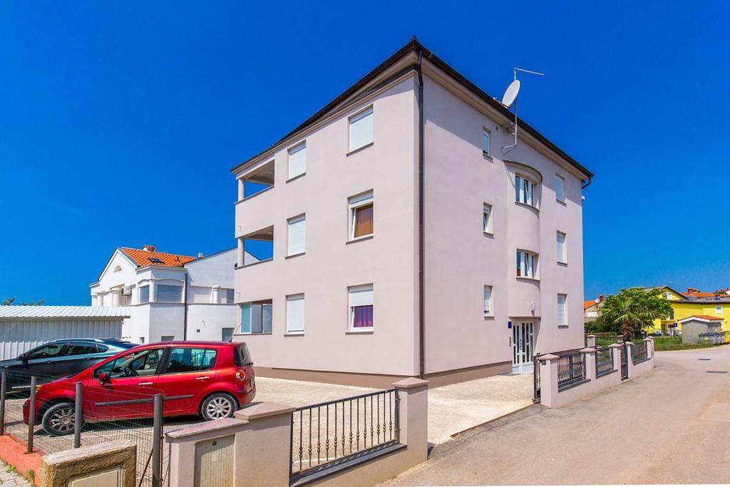 Apartments Tomo Medulin Exterior photo
